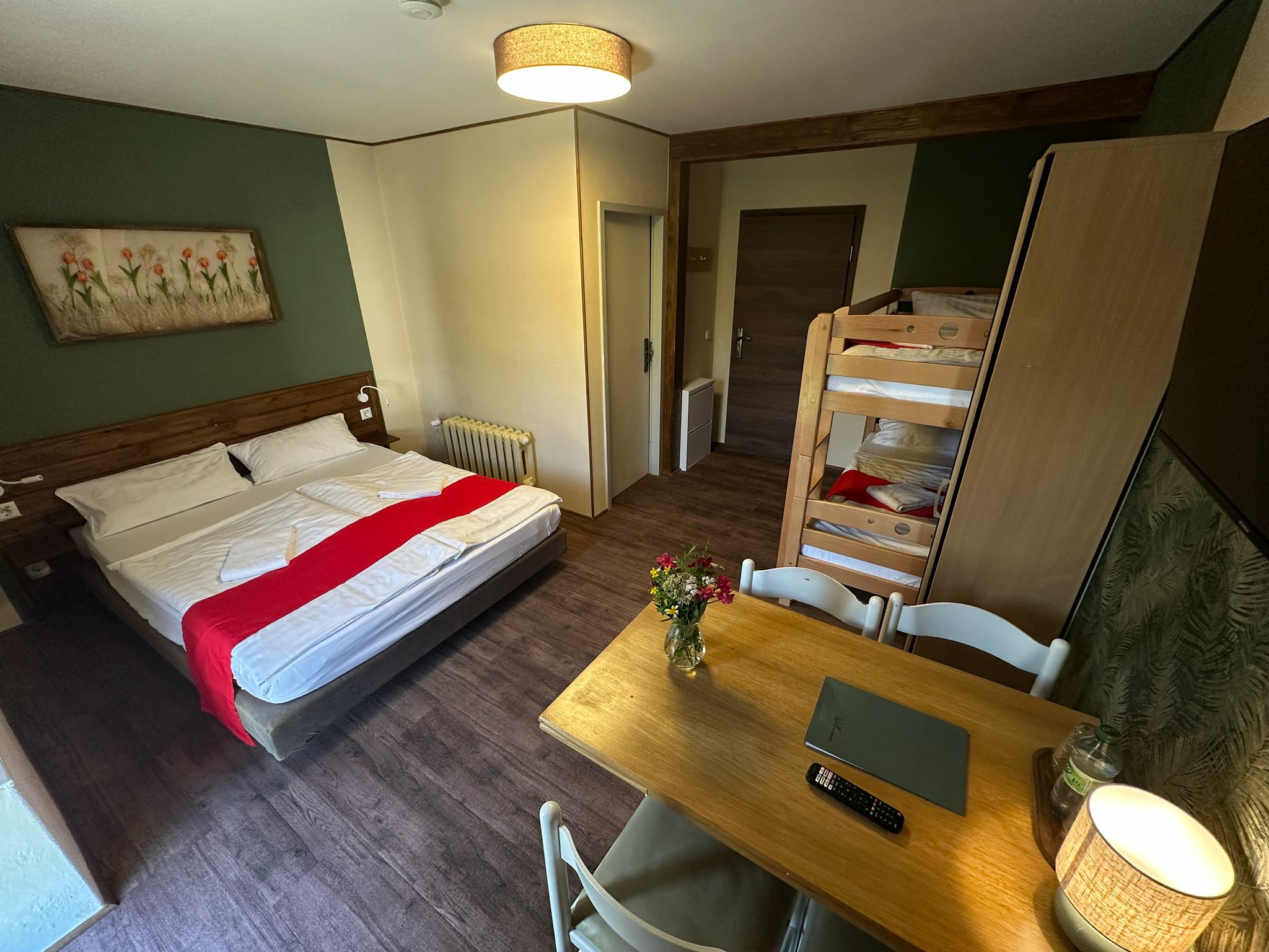 Nebengebäude- Vierbettzimmer